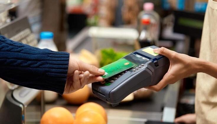 Marketlerde yemek kartlarına harcama limiti iddiasına peş peşe yanıt