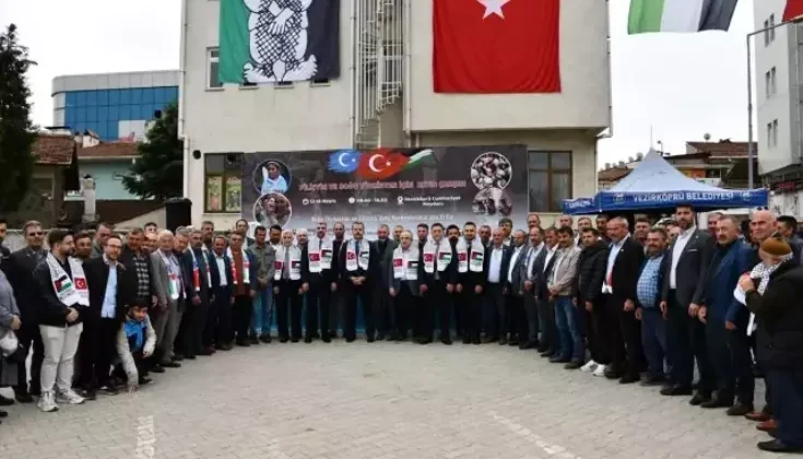 Vezirköprü’de Filistin ve Doğu Türkistan’a Destek İçin Hayır Çarşısı Açıldı